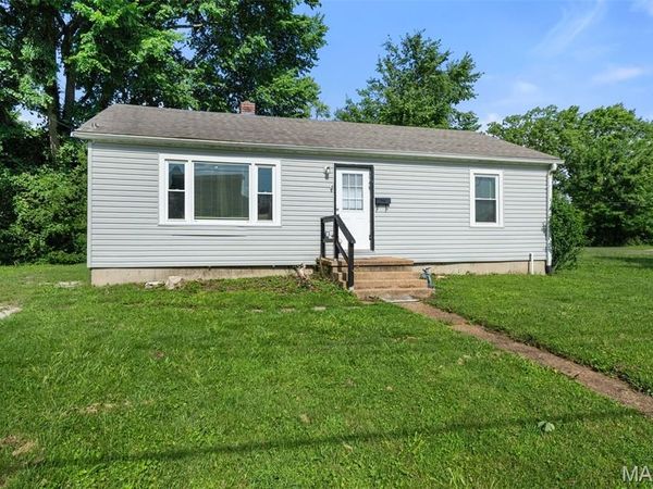 409 S 2nd Street, Pacific, MO 63069