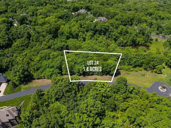 35 Grand Meridien Court , Wildwood, MO 63005