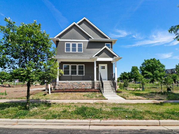 2810 Big Bluestem Parkway, Fitchburg, WI 53711