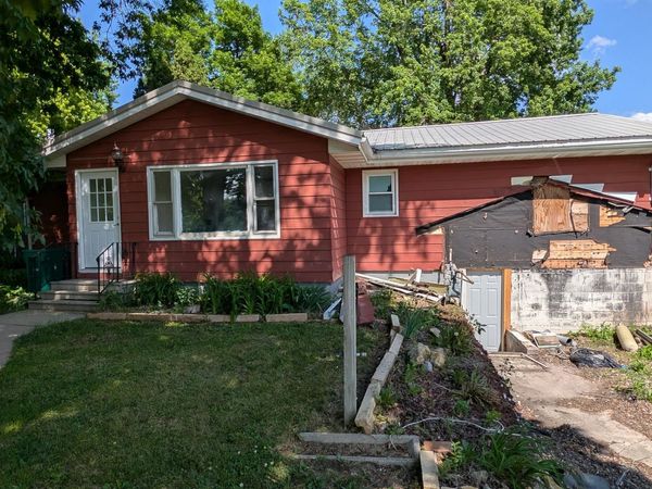 781 4th Avenue SE, Wells, MN 56097