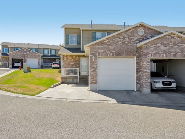 4827 S 1800 W, Unit 32, Roy, UT 84067