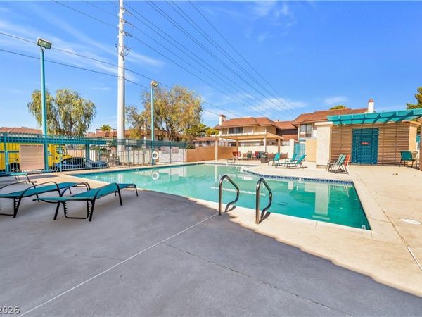 4425 Woodpine Drive, Unit 106, Las Vegas, NV 89119