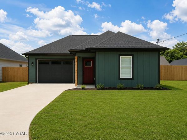 120 E Grand Street , Jackson, TN 38301