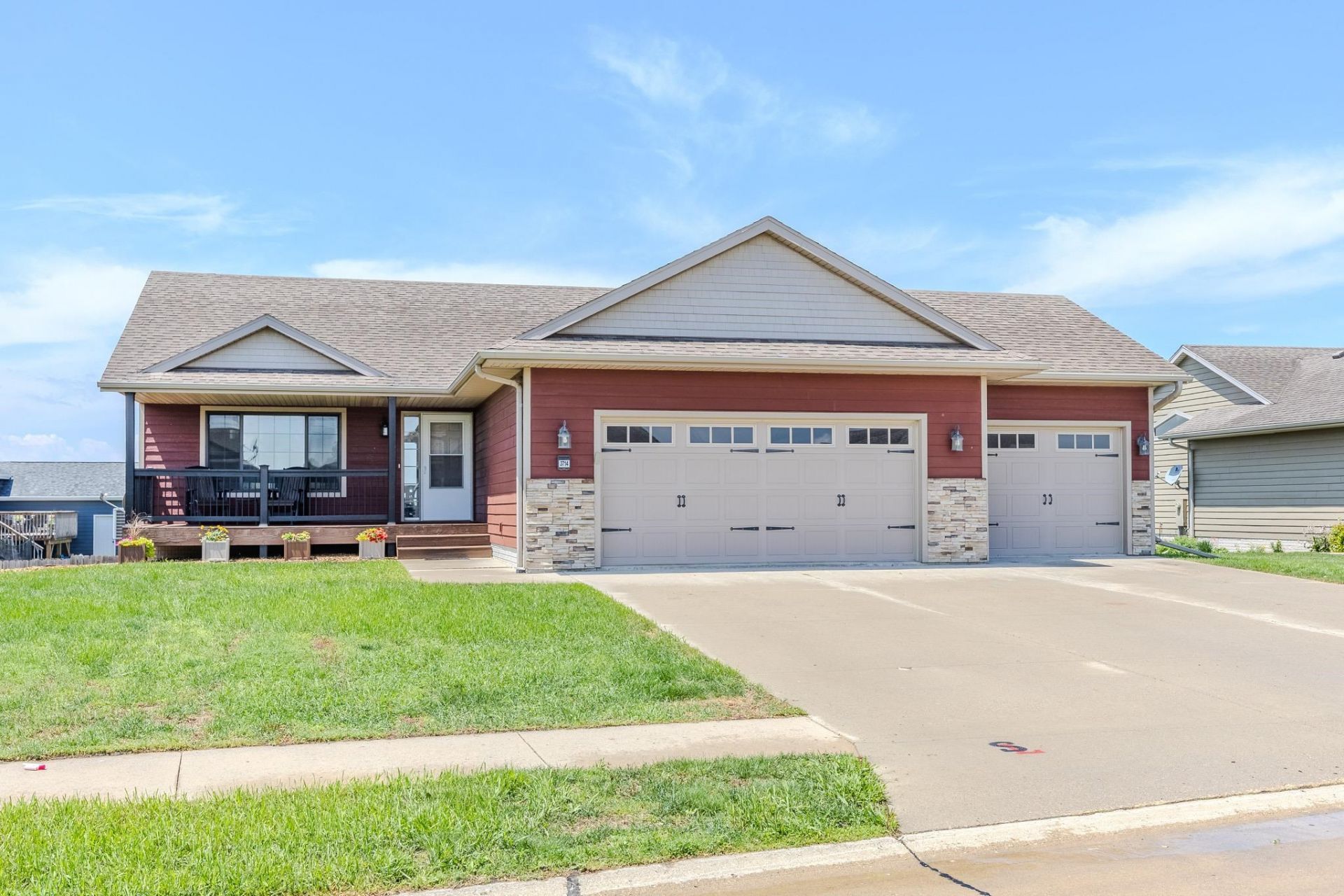 3714 Keystone Circle , Spirit Lake, IA 51360 Main Photo