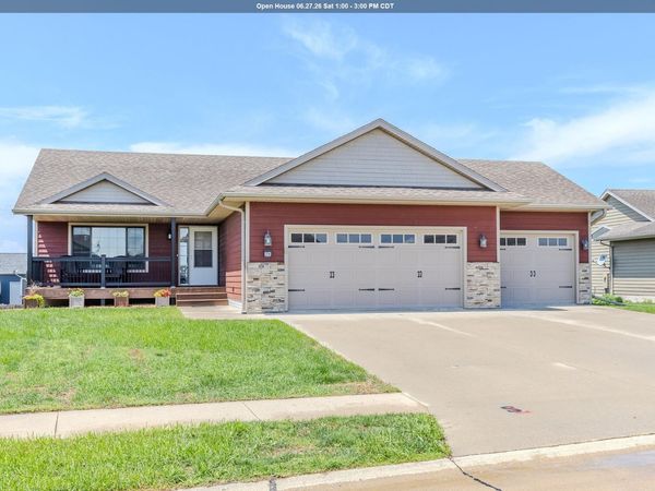 3714 Keystone Circle, Spirit Lake, IA 51360