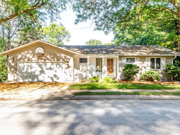 824 Hillcrest Avenue, Story City, IA 50248