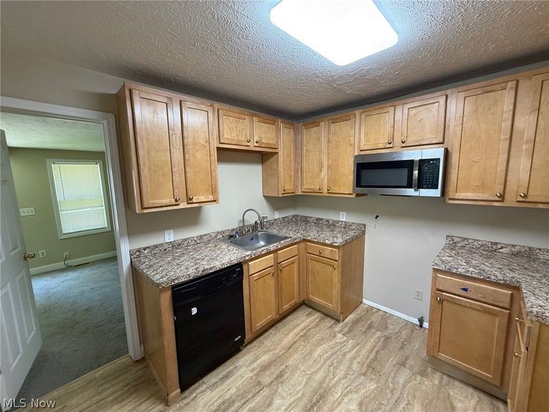127 E 270th Street , Euclid, OH 44132 Photo 10