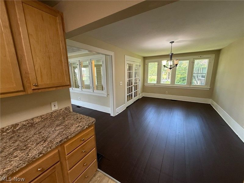 127 E 270th Street , Euclid, OH 44132 Photo 9