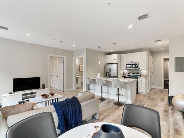 1457 Tremont Street, Unit 307, Boston, MA 02120