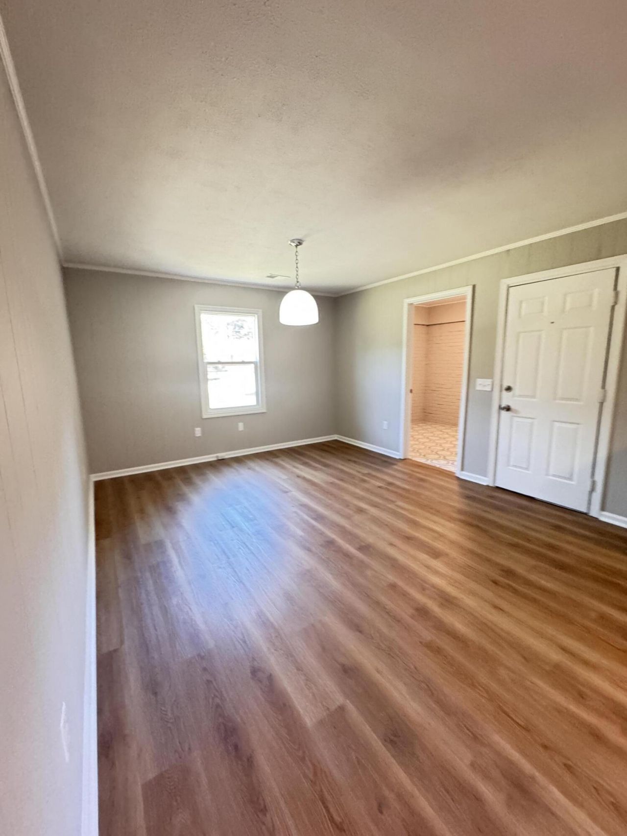 505 Lakeshore Photo 11