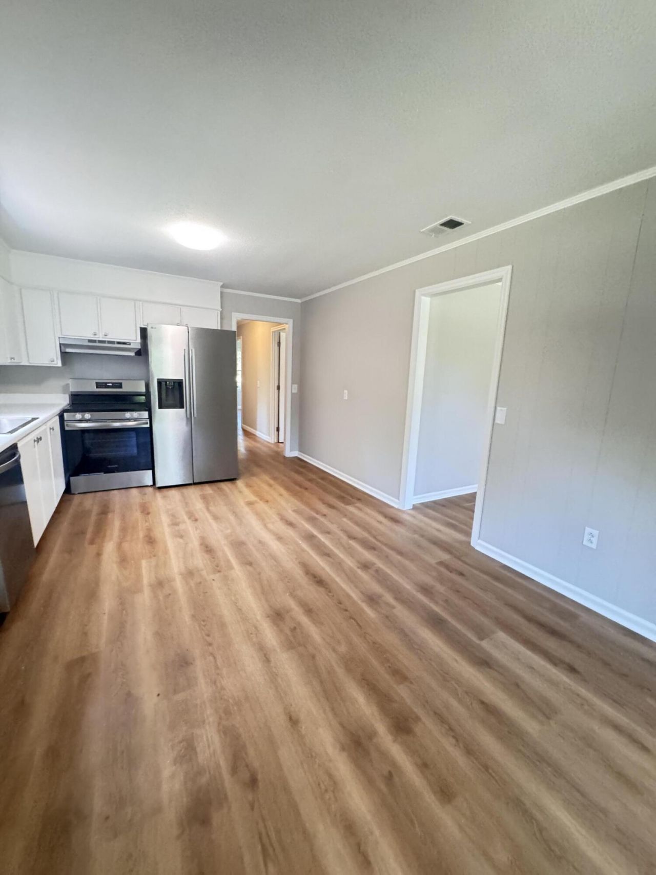 505 Lakeshore Photo 19