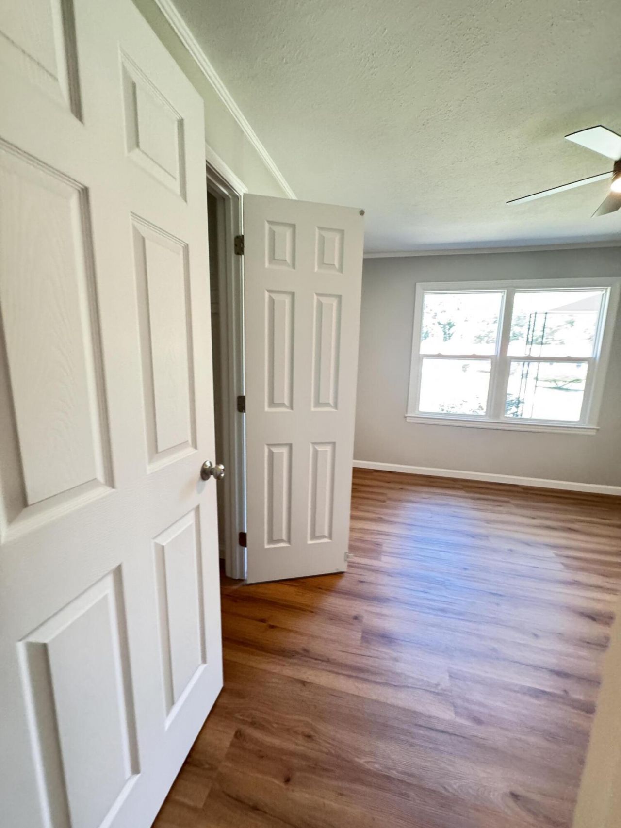 505 Lakeshore Photo 27