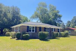 505 Lakeshore photo 4