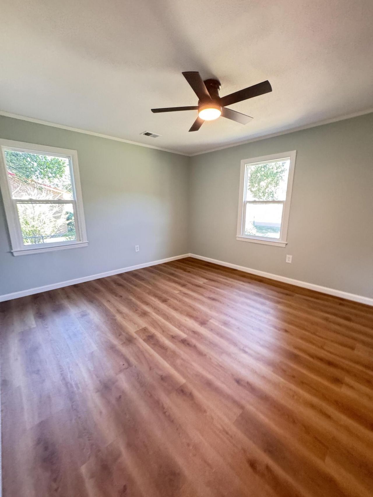 505 Lakeshore Photo 49