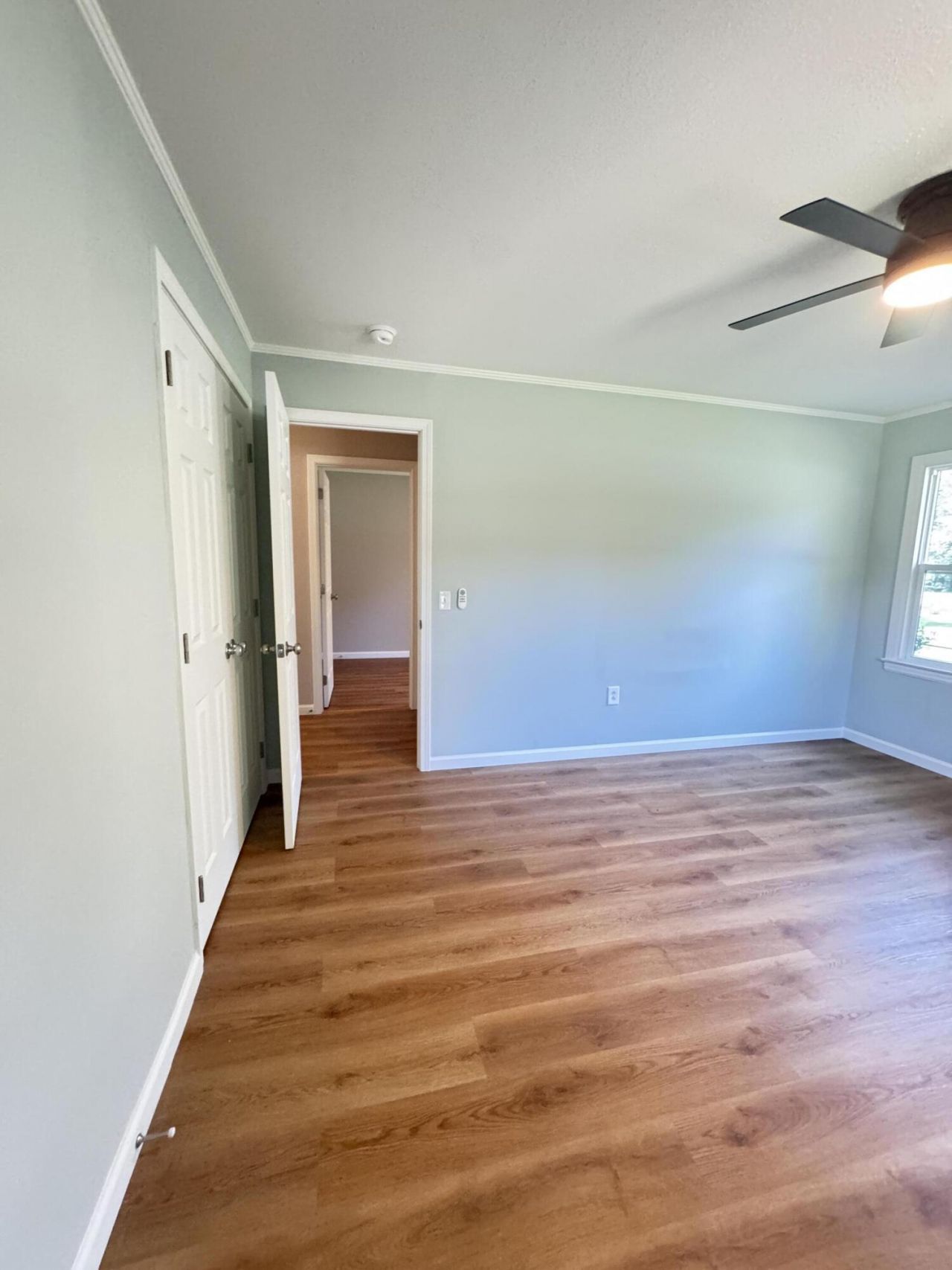 505 Lakeshore Photo 53