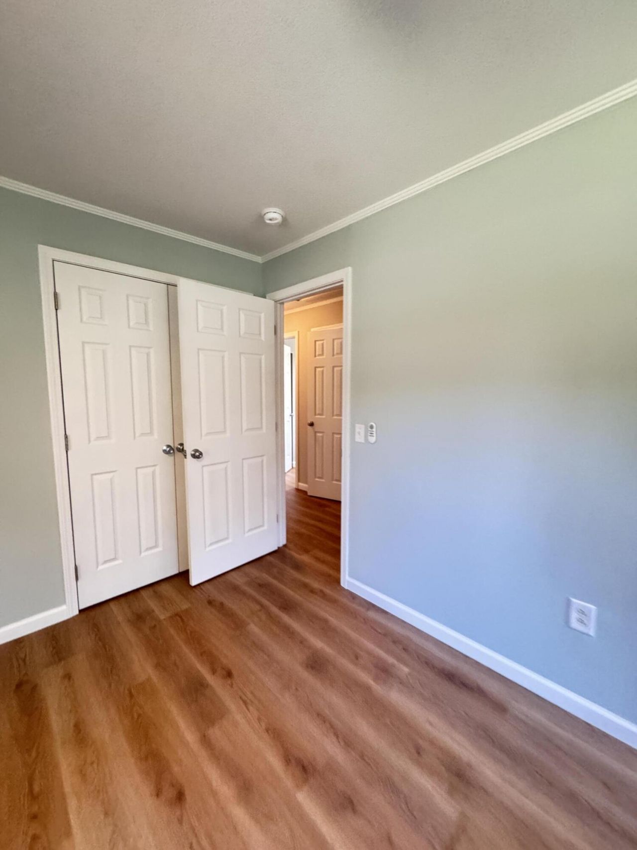 505 Lakeshore Photo 56