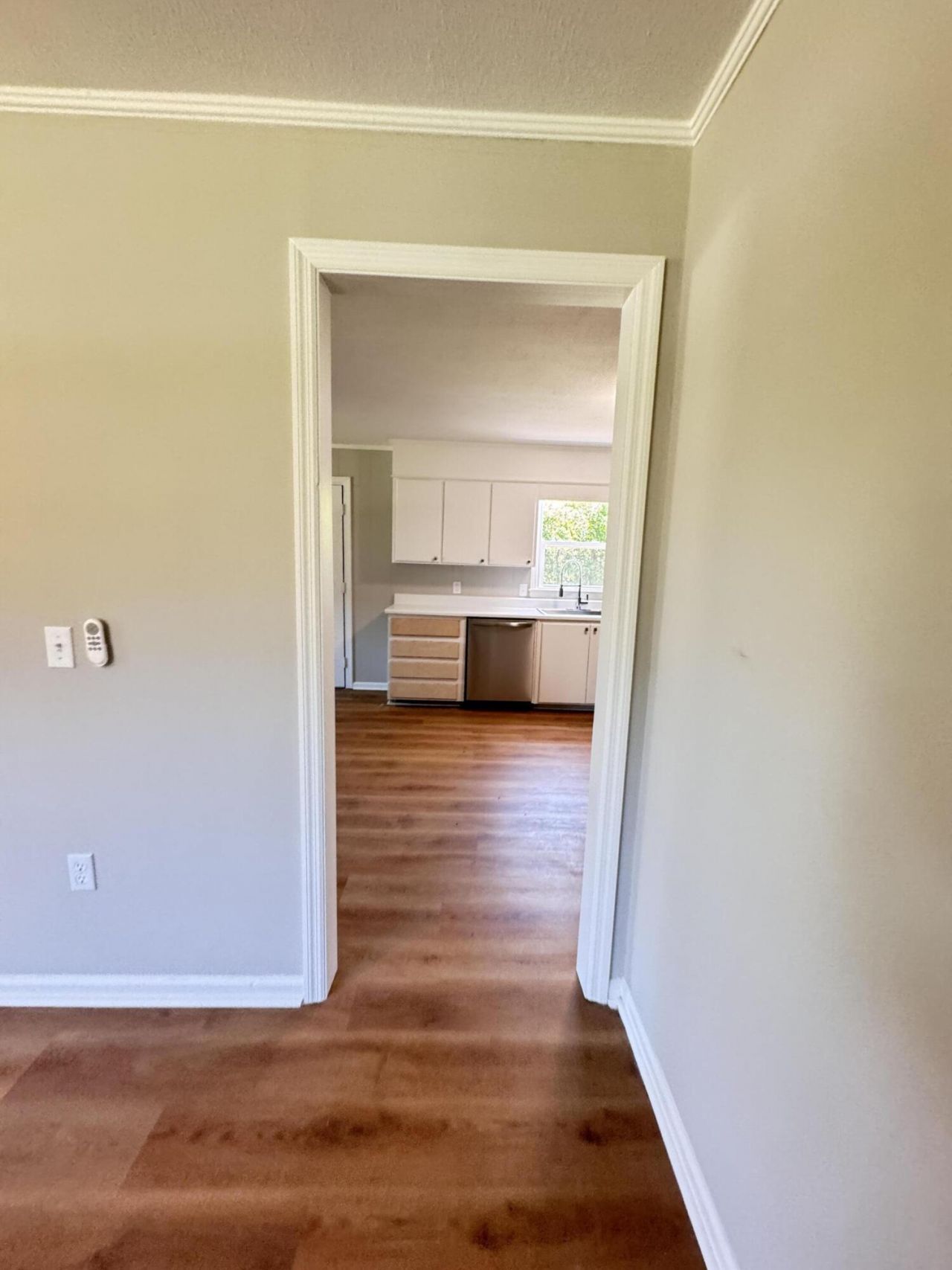 505 Lakeshore Photo 8