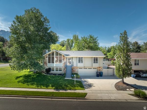 2088 FALCON WAY , Sandy, UT 84093