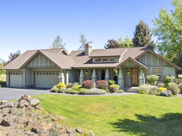 63330 South Road, Bend, OR 97703