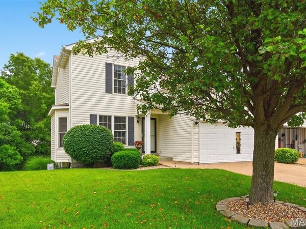 539 Donna Marie Drive , Wentzville, MO 63385
