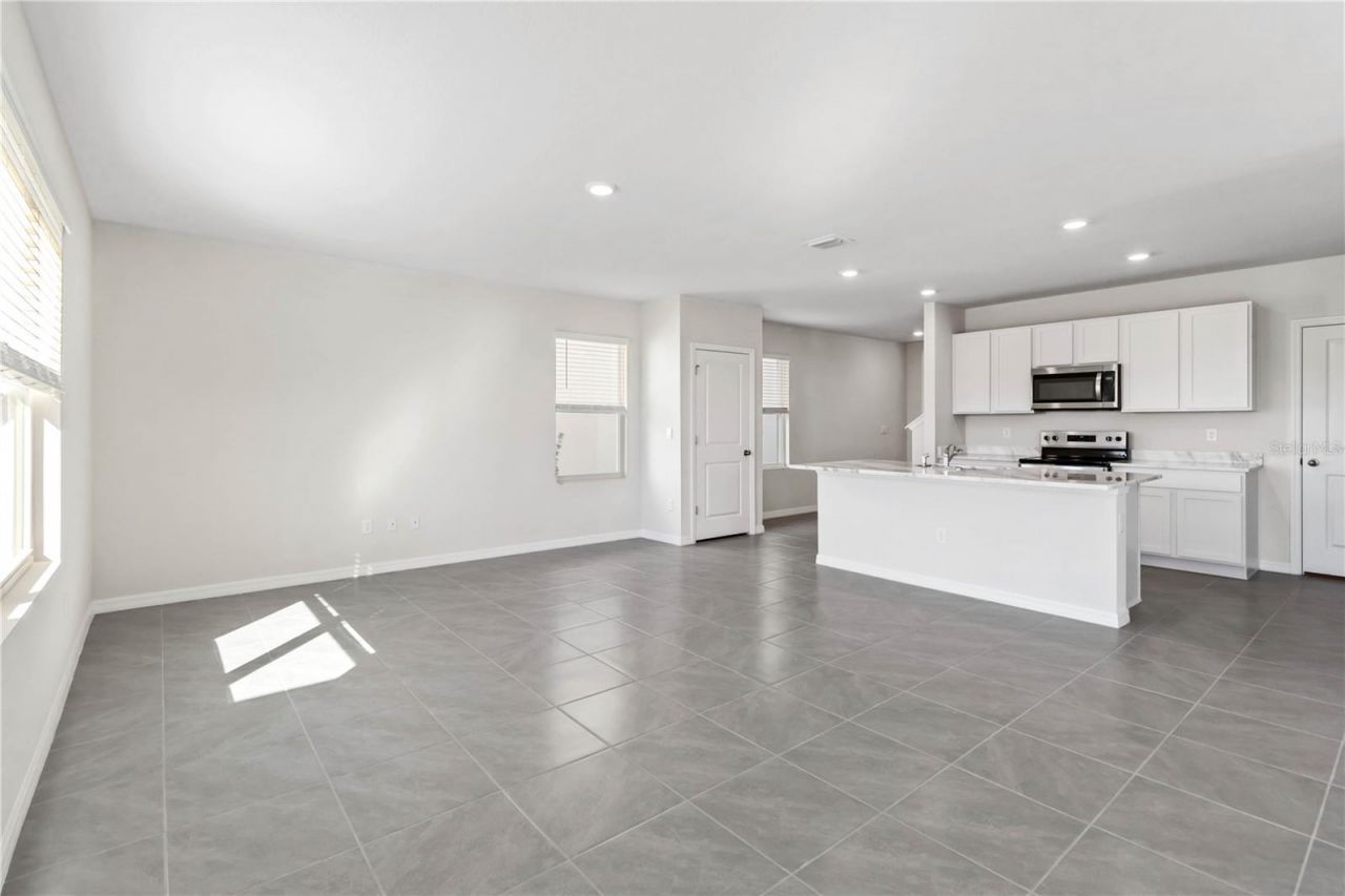 3394 Hilltop Circle , Bradenton, FL 34211 Photo