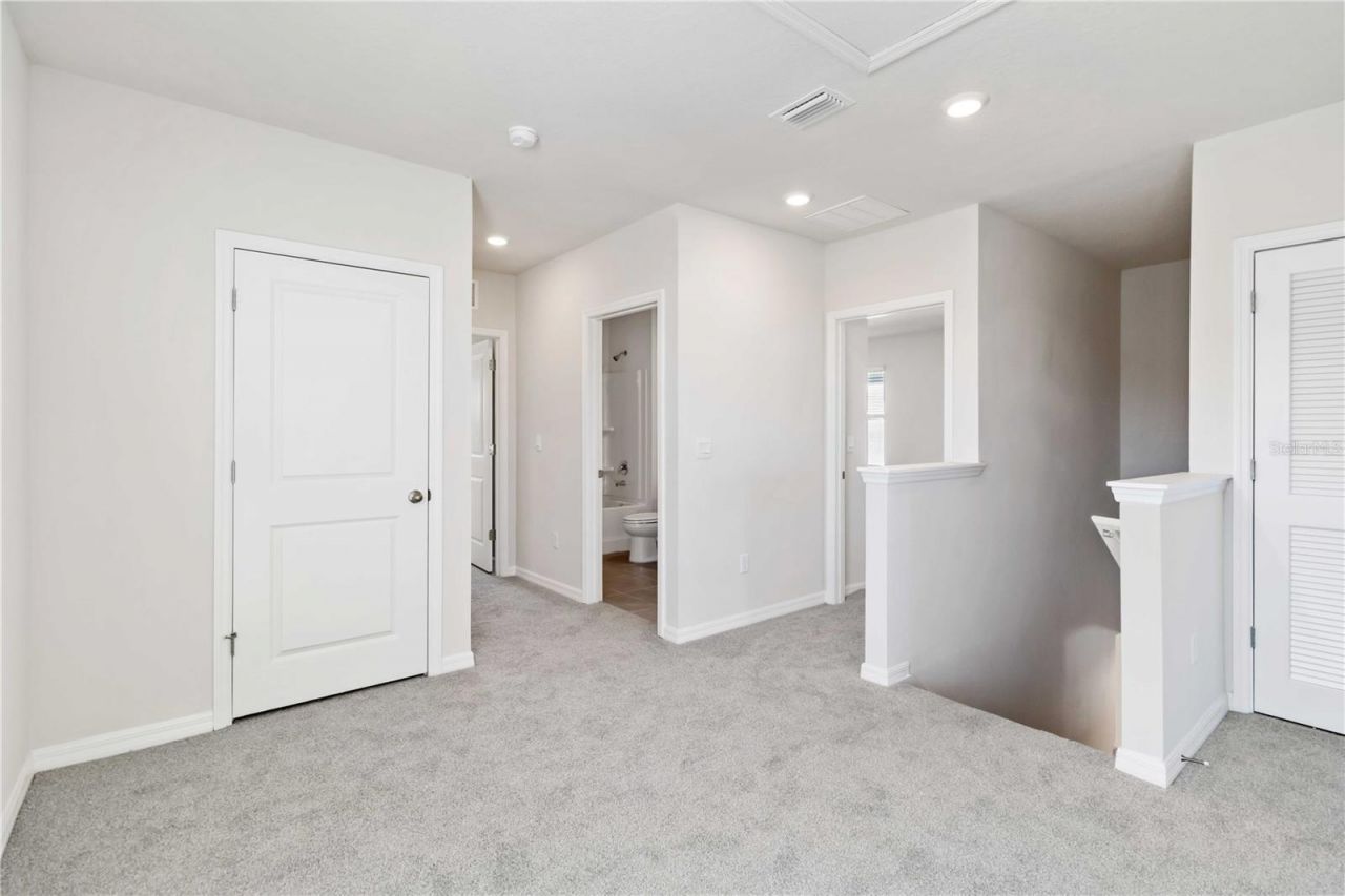 3394 Hilltop Circle , Bradenton, FL 34211 Photo