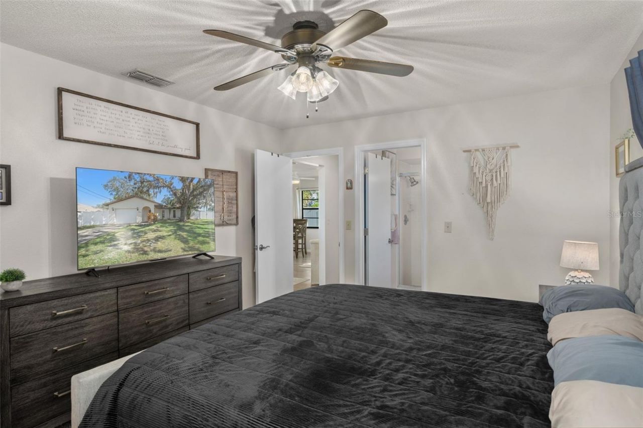 5525 Applegate Drive , Spring Hill, FL 34606 Photo