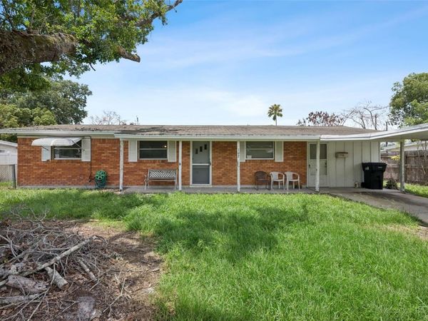 102 COSMOS DRIVE , ORLANDO, FL 32807