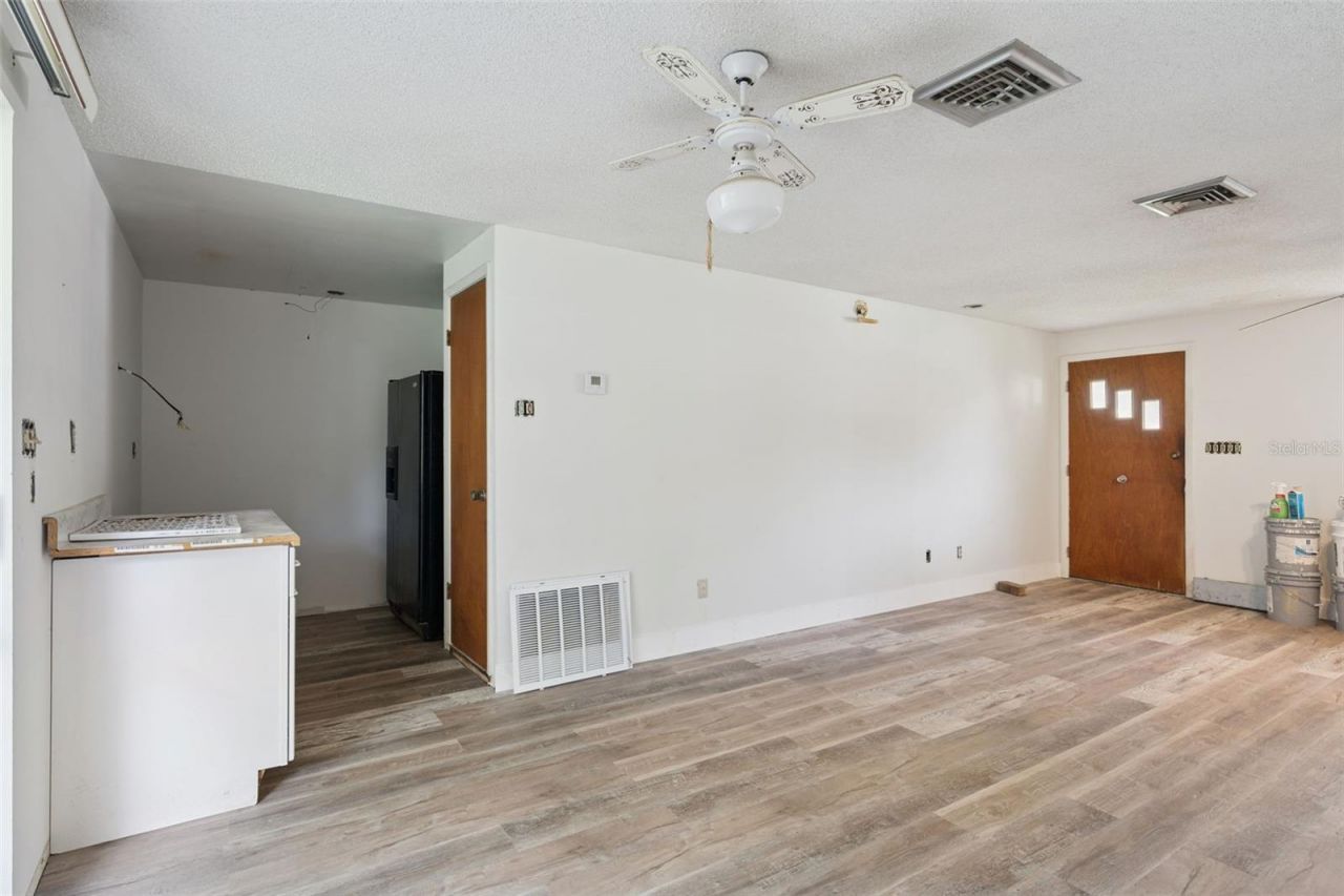 102 Cosmos Drive, Orlando, FL 32807 Photo