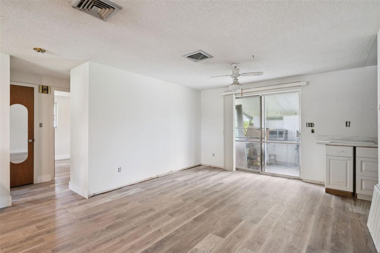 102 Cosmos Drive, Orlando, FL 32807 Photo