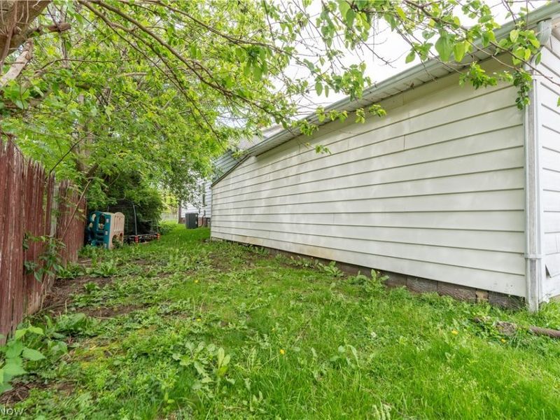 1500 28th Street NW, Canton, OH 44709 Photo 5