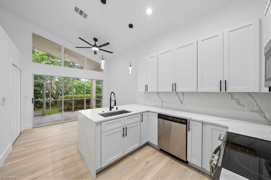 13609 Admiral Ct, Fort Myers, FL 33912 Photo