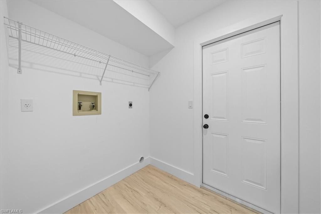 13609 Admiral Ct, Fort Myers, FL 33912 Photo