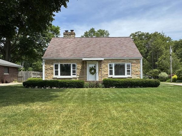 2522 Greenleaf Boulevard, Elkhart, IN 46514