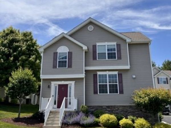 63 Sowers Dr, Mount Olive, NJ 07840