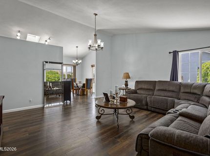 6770 Dorchester Drive, Sparks, NV 89436 Photo