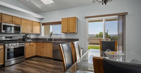 6770 Dorchester Drive, Sparks, NV 89436 Photo