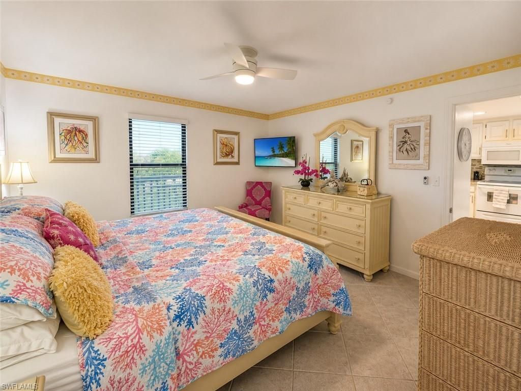 600 Neapolitan Way , Unit 449, Naples, FL 34103 Photo
