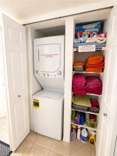 600 Neapolitan Way , Unit 449, Naples, FL 34103 Photo