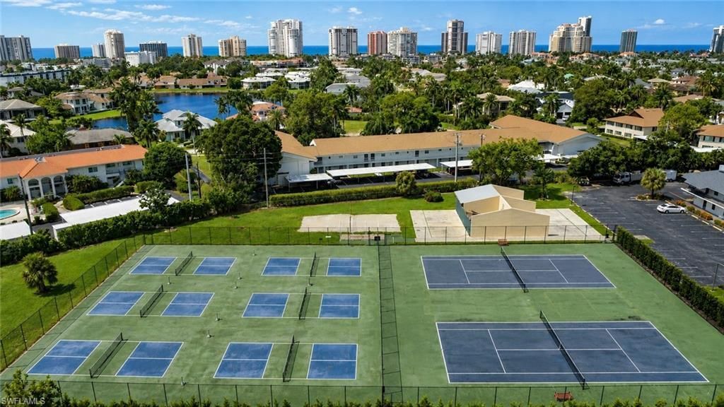 600 Neapolitan Way , Unit 449, Naples, FL 34103 Photo