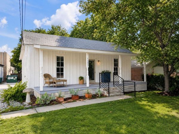 1105 W 40th ST, Austin, TX 78756