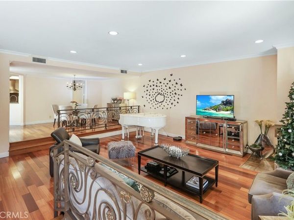2235 Century Hill, Los Angeles, CA 90067