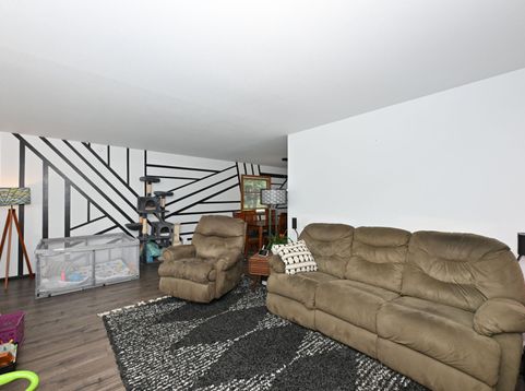 Main Photo