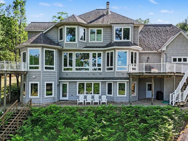5628 W Longbridge Road, Pentwater, MI 49449
