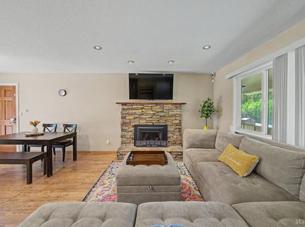 3385 Bruce Drive, South Lake Tahoe, CA 96150 Photo