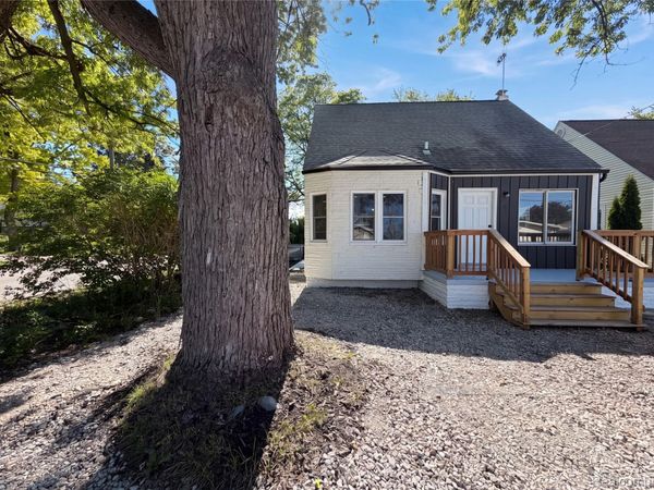 492 Algene Street, Lake Orion Village, Mi 48362