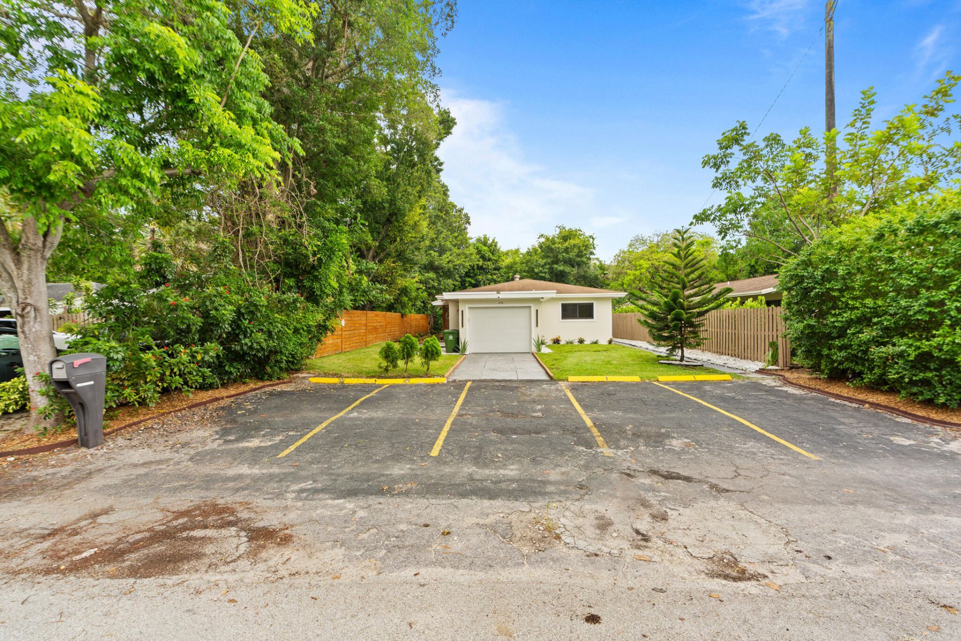 210 SW 11th Street, Unit 1-2, Fort Lauderdale, FL 33315 Photo