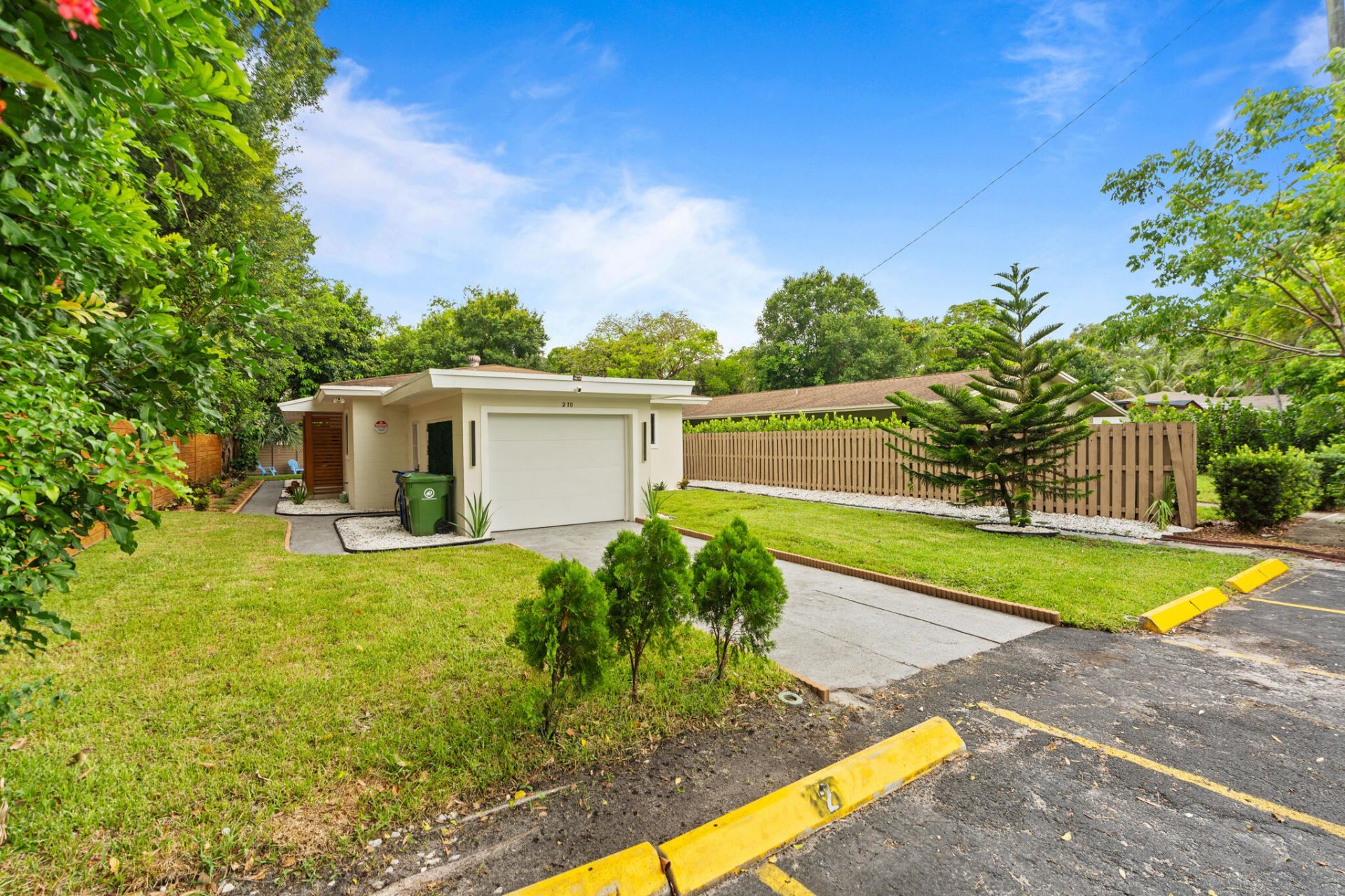210 SW 11th Street, Unit 1-2, Fort Lauderdale, FL 33315 Photo