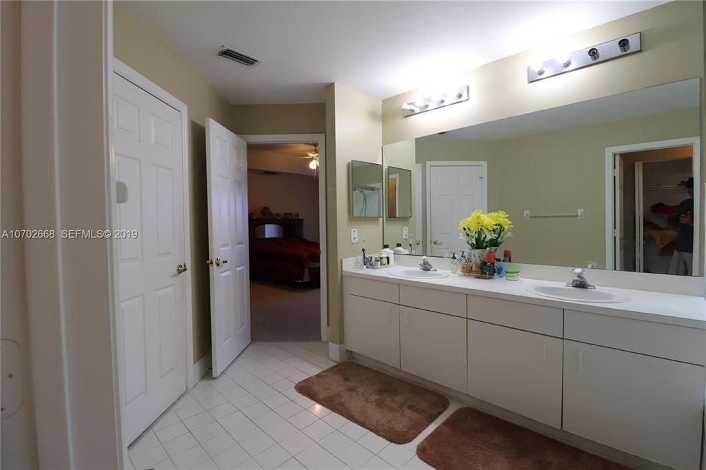 16241 Opal Creek Drive, Weston, FL 33331 Photo