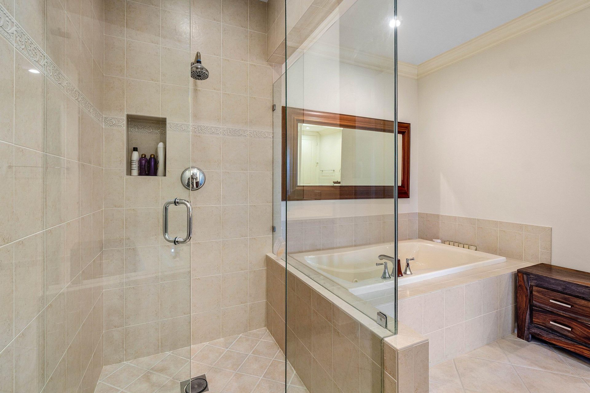 200 NE 2nd Avenue, Unit 302, Delray Beach, FL 33444 Photo